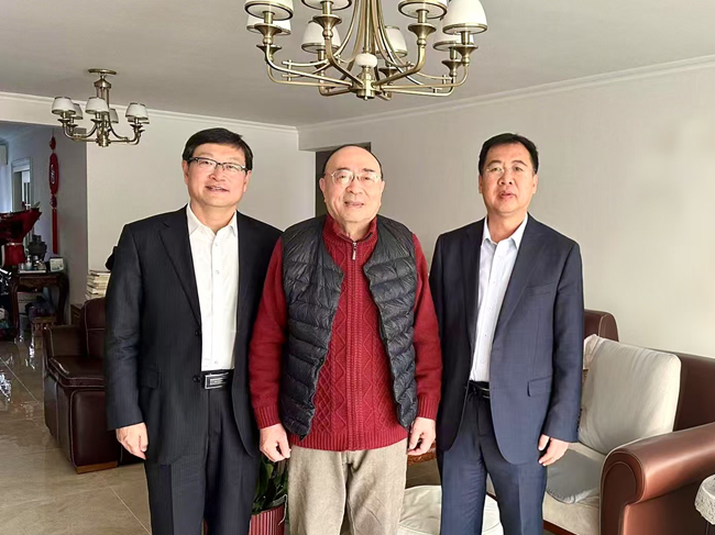 中国华亿在线开展新春“送温暖”慰问活动